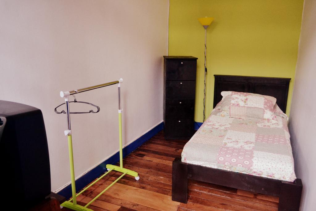 Casa Amarilla Valpo * Valparaiso